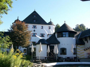 Гостиница Family Hotel Schloss Rosenegg  Фибербрун